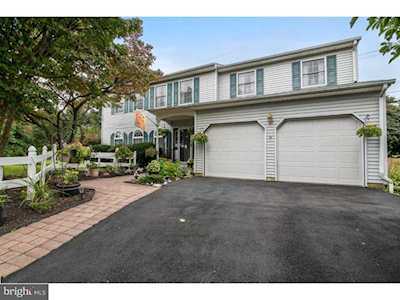 1 Ronald Circle Oreland, PA 19075