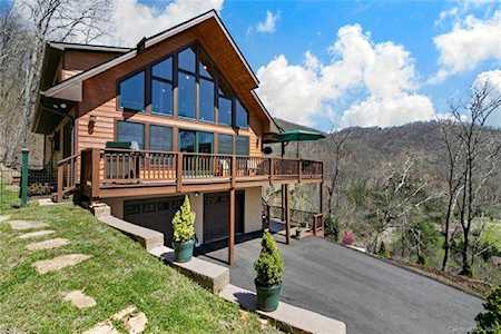 678 Meadow Creek Dr Weaverville, NC 28787