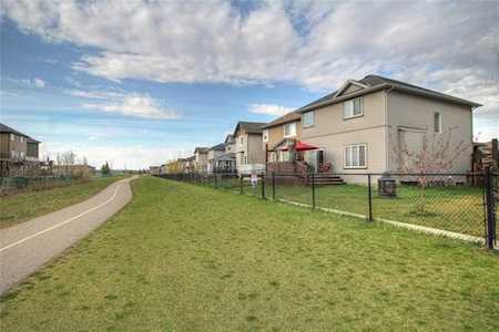 45 Everbrook Crescent SW Calgary, AB T2Y 0L6