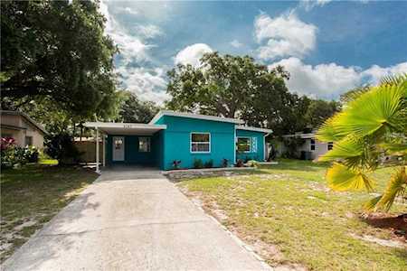 5147 N 104Th Street St Petersburg, FL 33708
