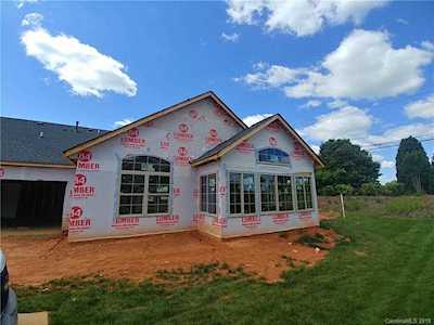 1422 Somersby Circle Gastonia, NC 28054