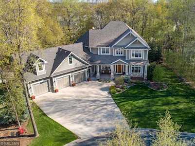 1405 Woodlands Court SE New Prague, MN 56071
