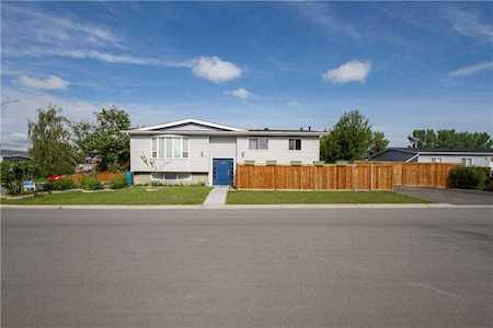 253 Big Hill Circle SE Airdrie, AB T4A 1P8