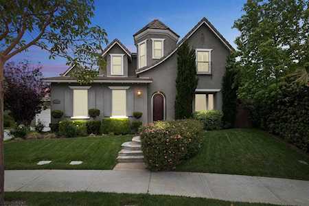7272 Circulo Papayo Carlsbad, CA 92009