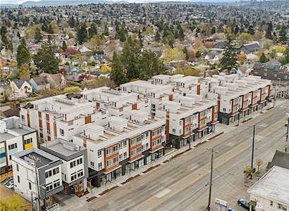 7528 15th Ave NW #A Seattle, WA 98117