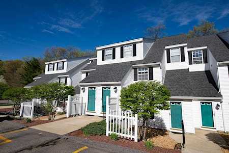 17 Berrington Rd #17 Leominster, MA 01453