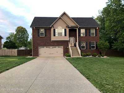 1024 Dublin Cir Louisville, KY 40229