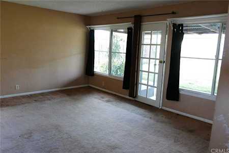 2264 Federal Avenue Costa Mesa, CA 92627