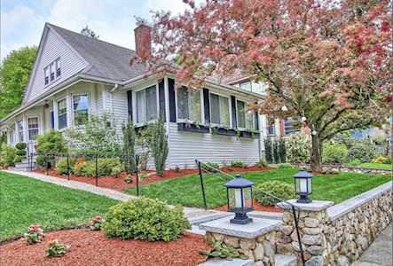 27 Allenwood St Boston, MA 02132