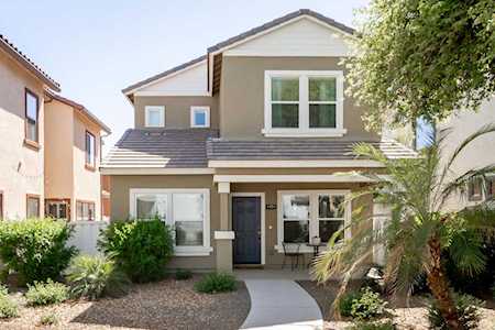 1451 S Kadota Drive Gilbert, AZ 85296