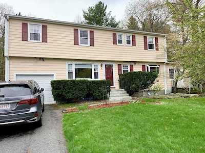 3 Doris Rd Acton, MA 01720