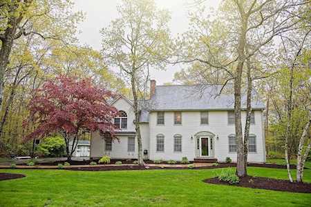 40 Jefferson Rd Franklin, MA 02038
