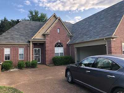 9823 Saskatoon Dr Lakeland, TN 38002