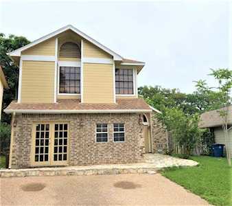 3108 Linnet Dr Austin, TX 78745