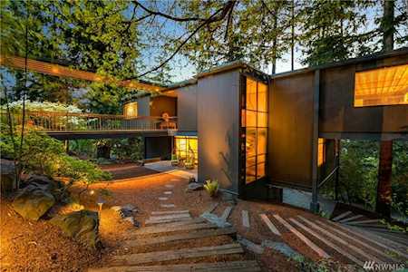1919 Killarney Wy Bellevue, WA 98004