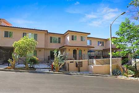 11145 Sunshine Terrace #106 Studio City, CA 91604