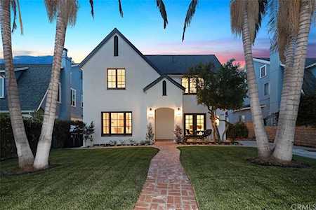 606 N Mariposa Avenue Los Angeles, CA 90004