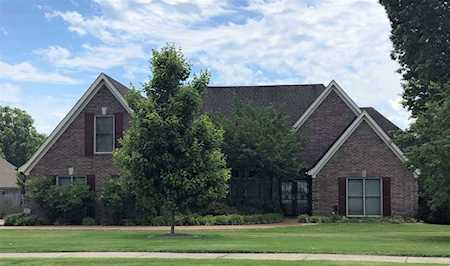 6325 Bristol Glen Dr Bartlett, TN 38135