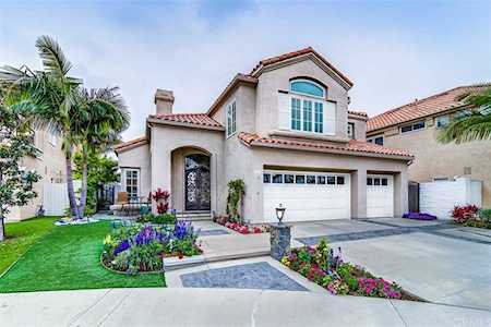 21221 Hillsdale Lane Huntington Beach, CA 92646