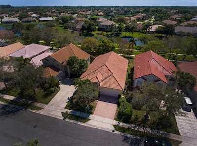 10950 N Danbury Way Boca Raton, FL 33498