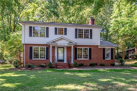 6911 Foxworth Dr Charlotte, NC 28226