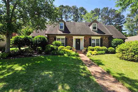 8669 Pepper Bush Ln Germantown, TN 38139