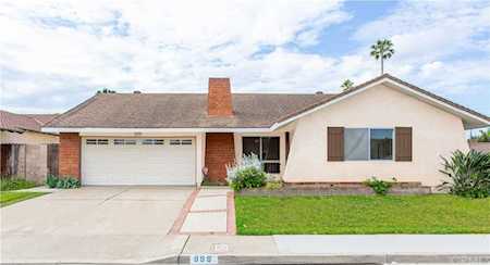 999 Hartford Way Costa Mesa, CA 92626