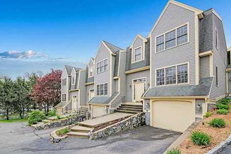 88 Worcester Ln #88 Waltham, MA 02451
