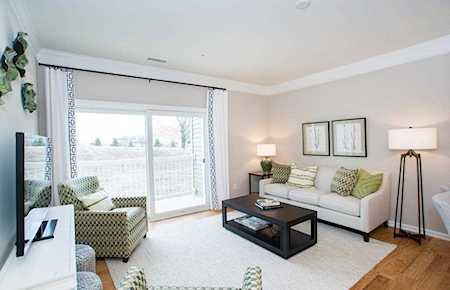 1304 Pennington Drive #304 Walpole, MA 02081