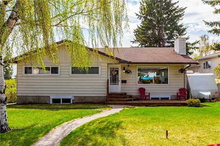 31 Canyon Drive NW Calgary, AB T2L 0R2