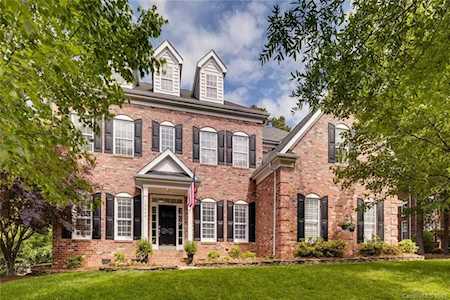 16006 Glen Miro Dr Huntersville, NC 28078