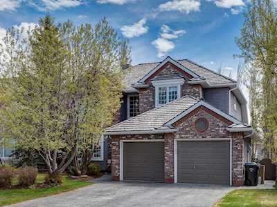134 Schiller Crescent NW Calgary, AB T3L 1W9