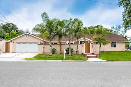 863 W W 20th Street Costa Mesa, CA 92627