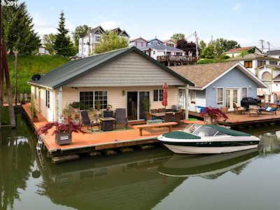 205 N Bridgeton Rd #W2 Portland, OR 97217