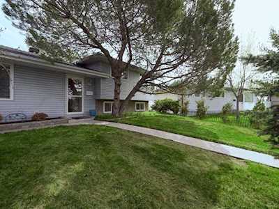 91 Marwood Circle NE Calgary, AB T2A 2R9