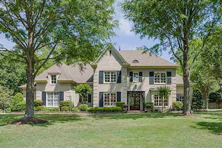 1670 Courts Meadow Cv Collierville, TN 38017