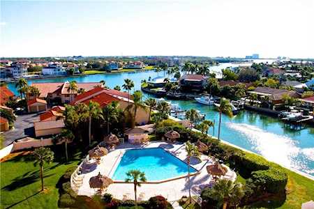 4900 S Brittany Drive #801 St Petersburg, FL 33715