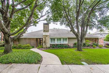 7406 Craigshire Avenue Dallas, TX 75231