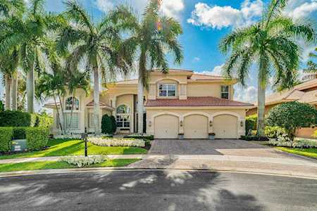 19196 Natures View Court Boca Raton, FL 33498
