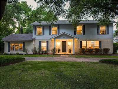 2007 W Colorado Boulevard Dallas, TX 75208