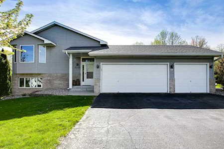 8630 Hillview Drive E Saint Bonifacius, MN 55375