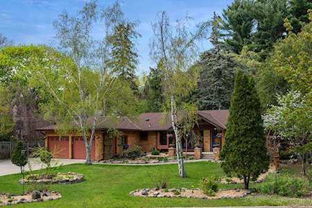 91 Forest Dale Road Minneapolis, MN 55410