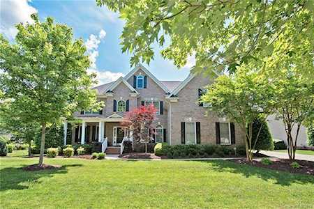 6326 Riverside Oaks Dr Huntersville, NC 28078