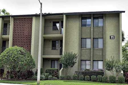 11 Escondido Circle #110 Altamonte Springs, FL 32701