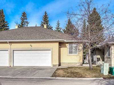 80 Cedarview Mews SW Calgary, AB T2W 6H8