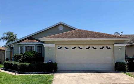 274 Chicago Woods Circle Orlando, FL 32824