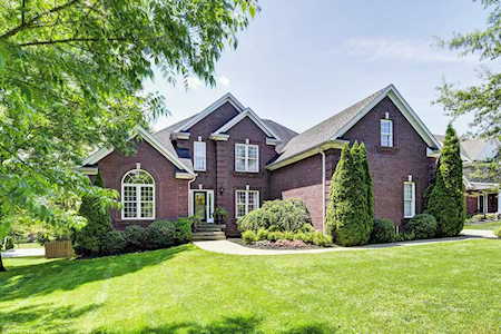 6217 Breeze Hill Rd Crestwood, KY 40014