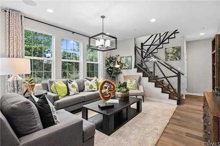 419 Aura Drive Costa Mesa, CA 92626