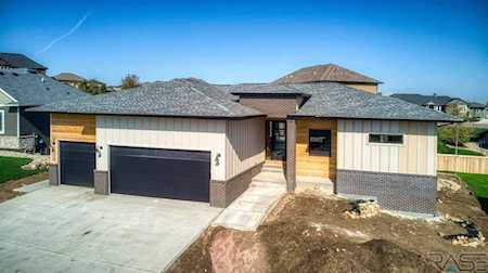 7409 S Kenton Ln Sioux Falls, SD 57108