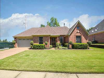7534 Dexter Grove Dr Memphis, TN 38016